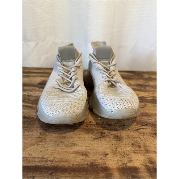 CUSHIONAIRE Apolo-T Memory Foam‎ Sneakers Women's 8.5 M Beige Chunky - Picture 7 of 9